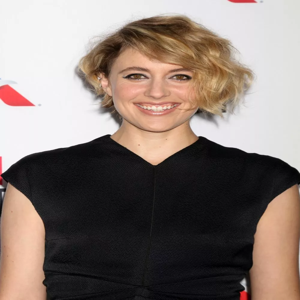 Greta Gerwig a top celebrity read their bio and more