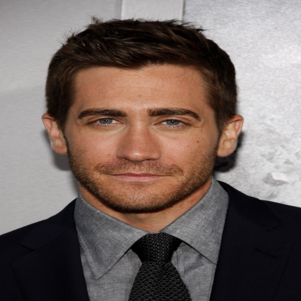 jake-gyllenhaal-celebrity-bio-brands-seen-wearing-more-page