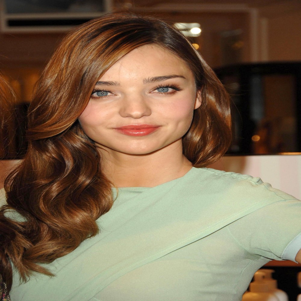 Miranda Kerr a top Female celebrity from Australia read their Biography and see, their social profiles and what designer brand clothing they have been seen wearing.