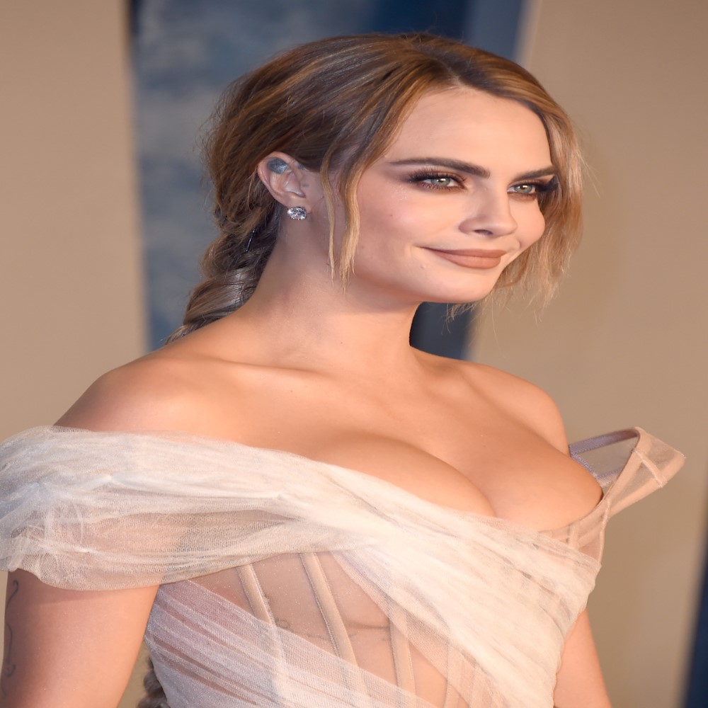 Cara Delevingne a top celebrity read their bio and more