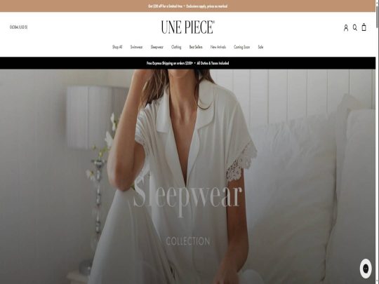 Une Piece review, a site that is one of many popular Women's Swimwear Stores