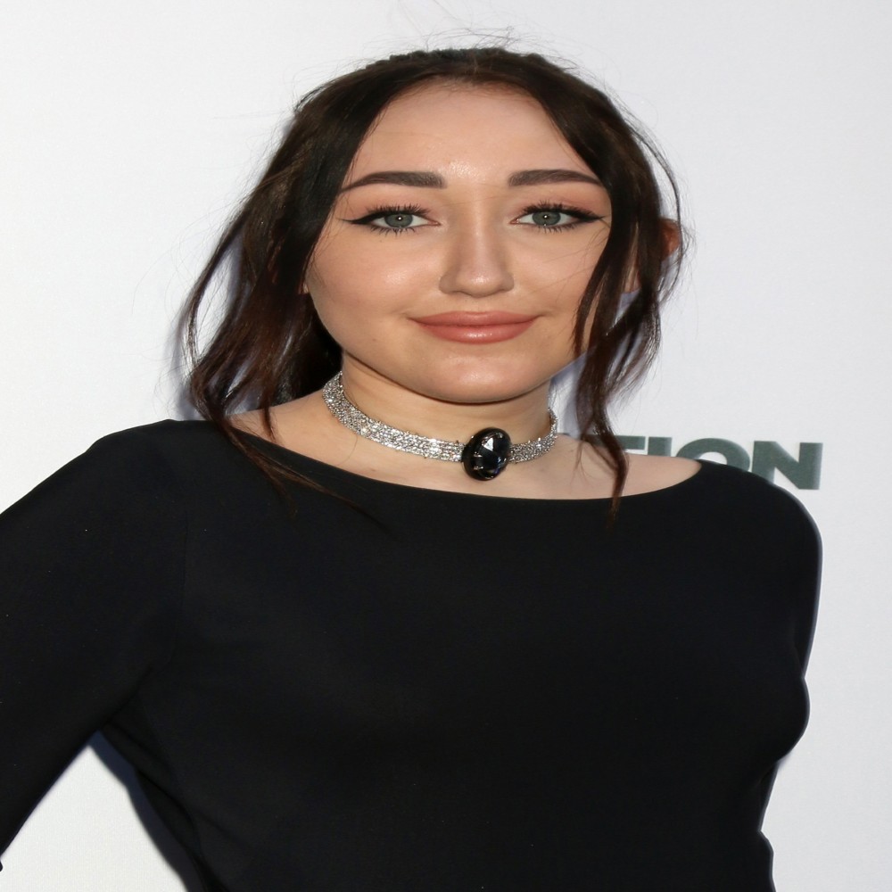 Noah Cyrus Noah Cyrus a top celebrity read their bio and more